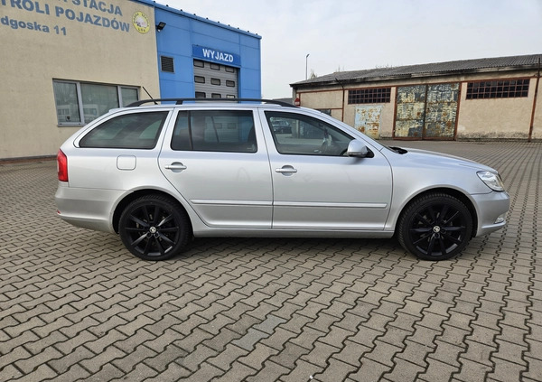 Skoda Octavia cena 20000 przebieg: 358000, rok produkcji 2013 z Legnica małe 92